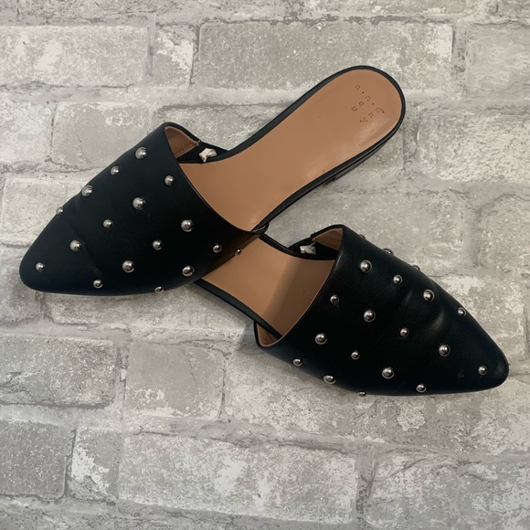 journee gladiator sandals